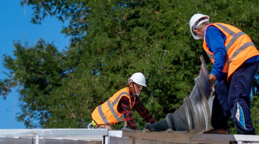 Professional gutter cleaning in Zaleski, OH